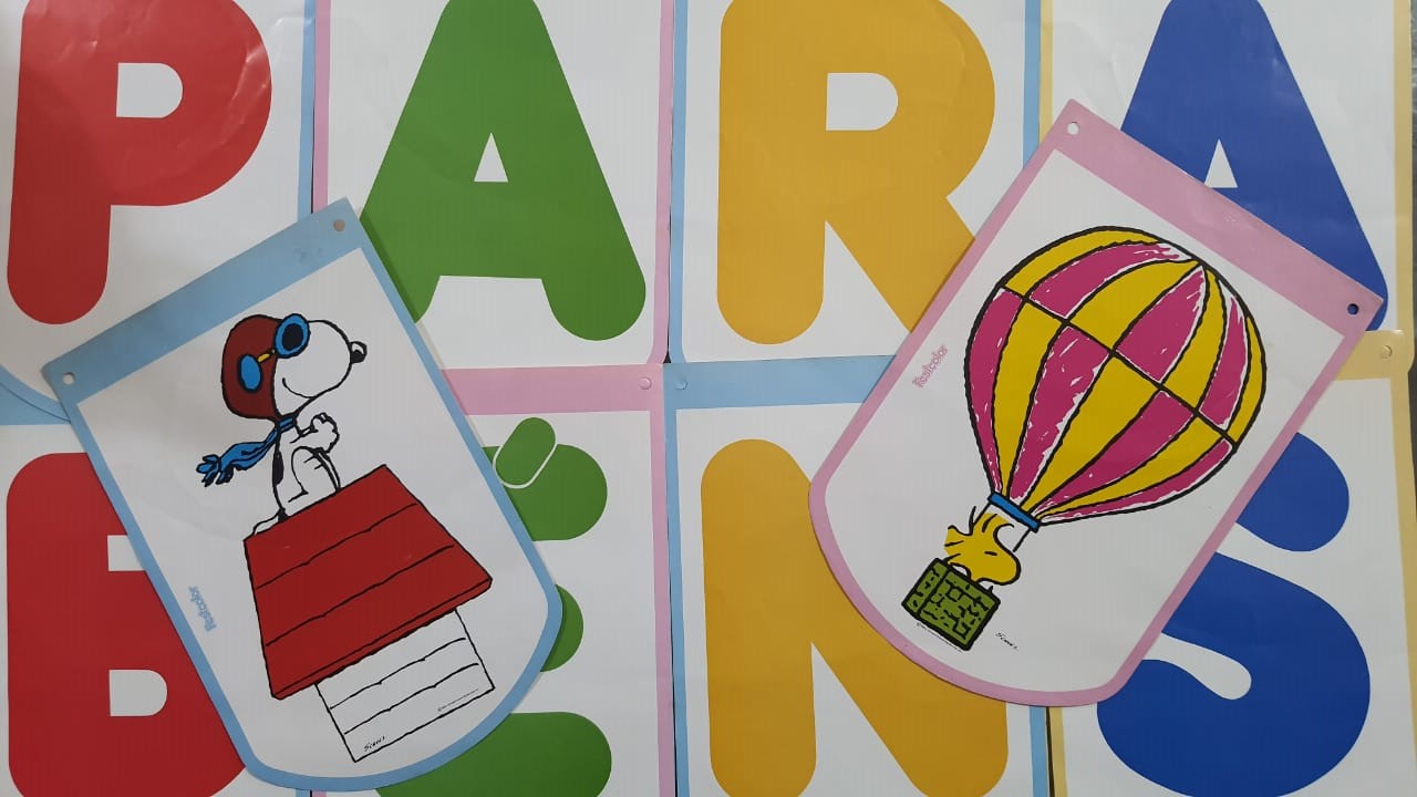 Faixa Bandeirola Parabns Snoopy 25x18 Unidade