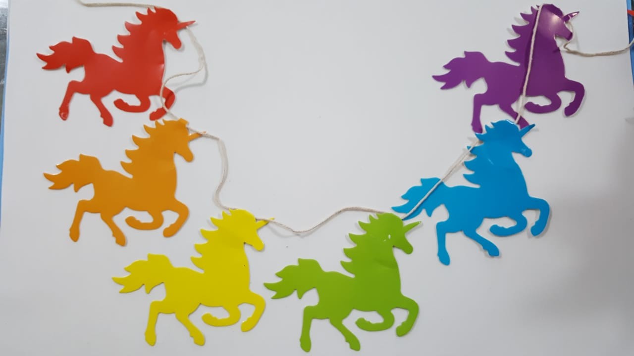Varal Papel  Unicrnio Multicolorida