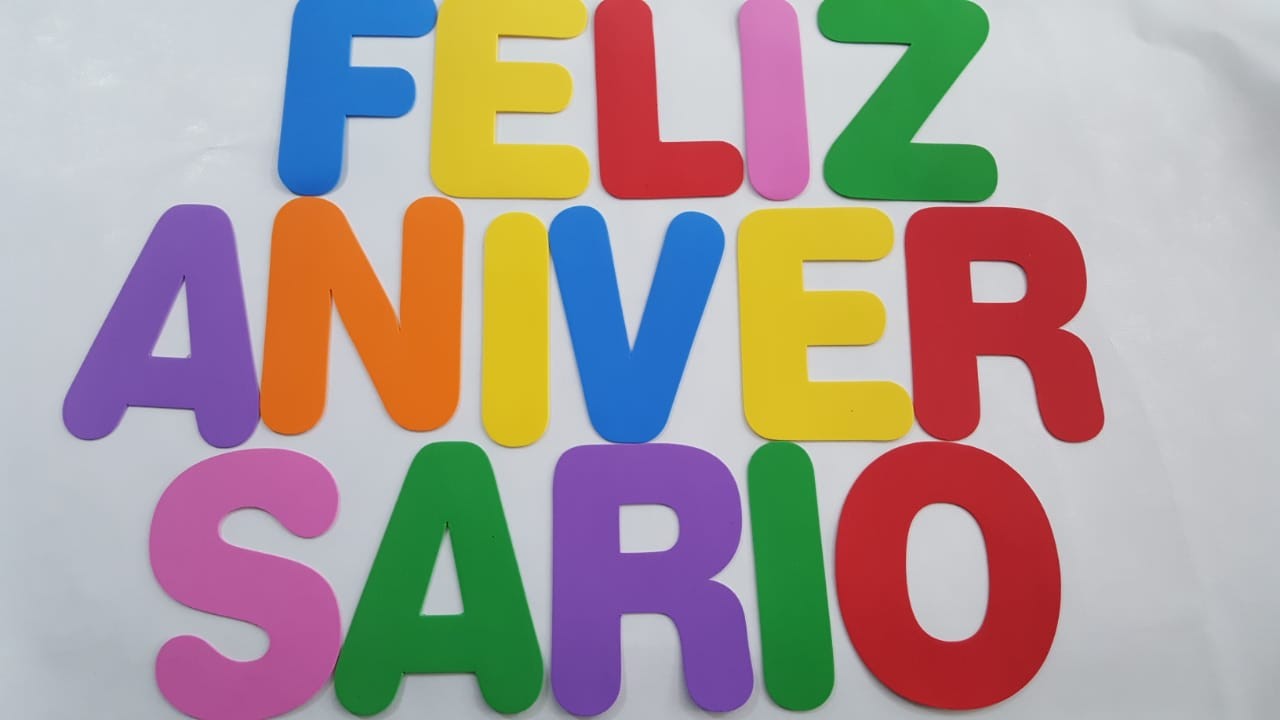 Faixa Eva Feliz Aniversrio